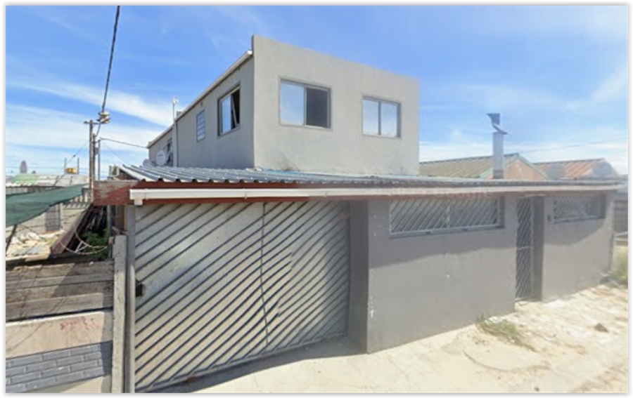 4 Bedroom Property for Sale in Roosendal Western Cape